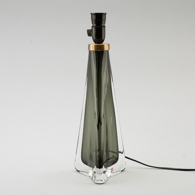 BORDSLAMPA, glas, Carl Fagerlund, Orrefors, RD 1319, 1900-talets andra hälft.