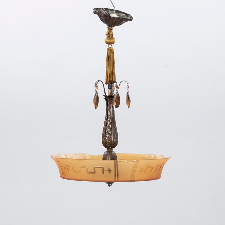 PENDANT, first half of the 20th century.