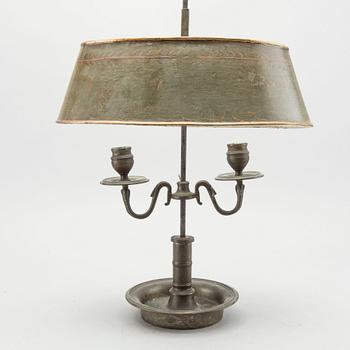 BOUILOTTE-LAMPA empirestil 1800-talets andra hälft.