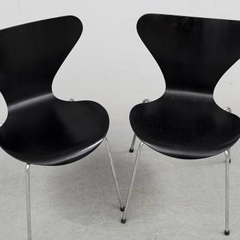 A pair of "Sjuan" chairs by Arne Jacobsen, 1968.