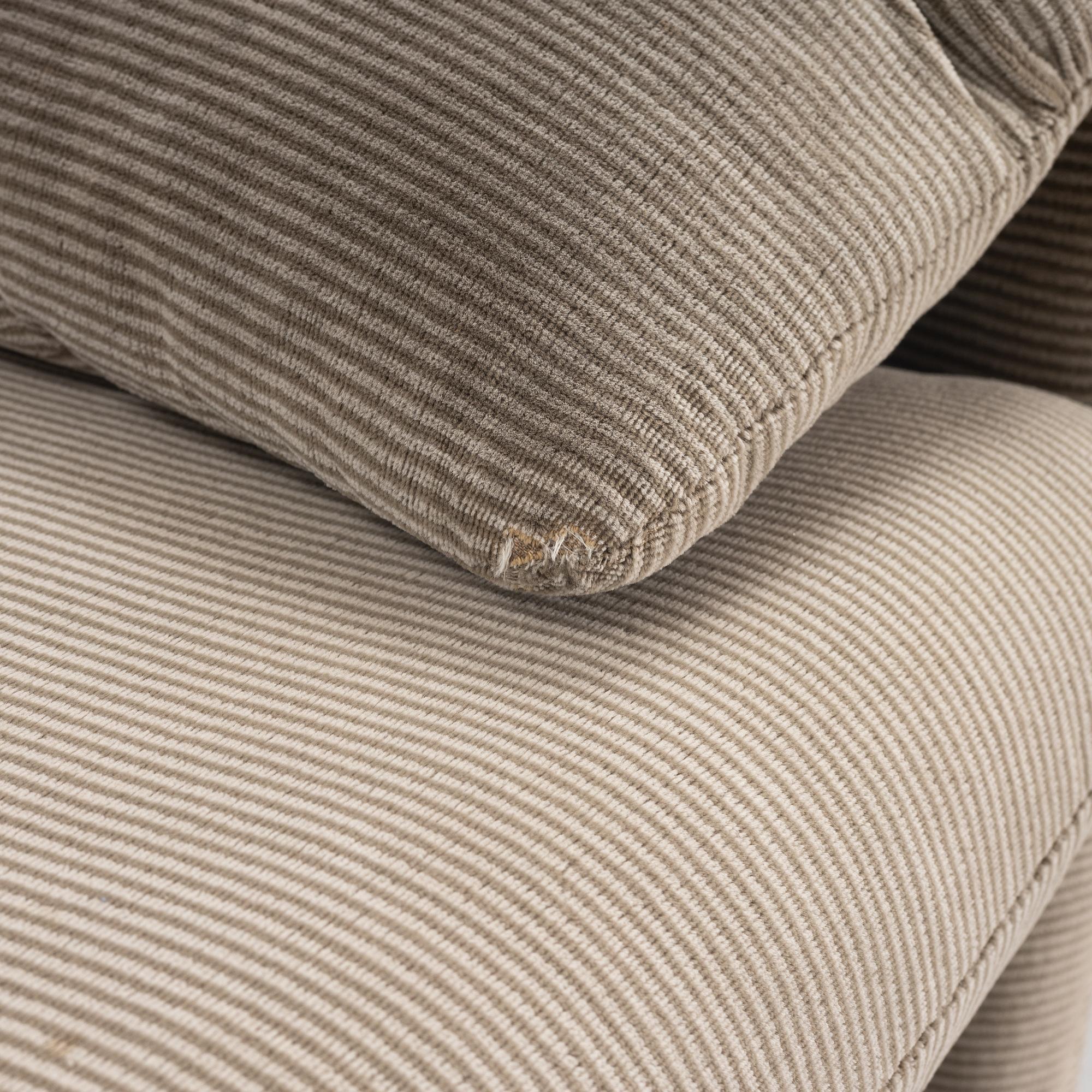 Vico Magistretti, soffa "Maralunga", Cassina, modellen formgiven 1973.