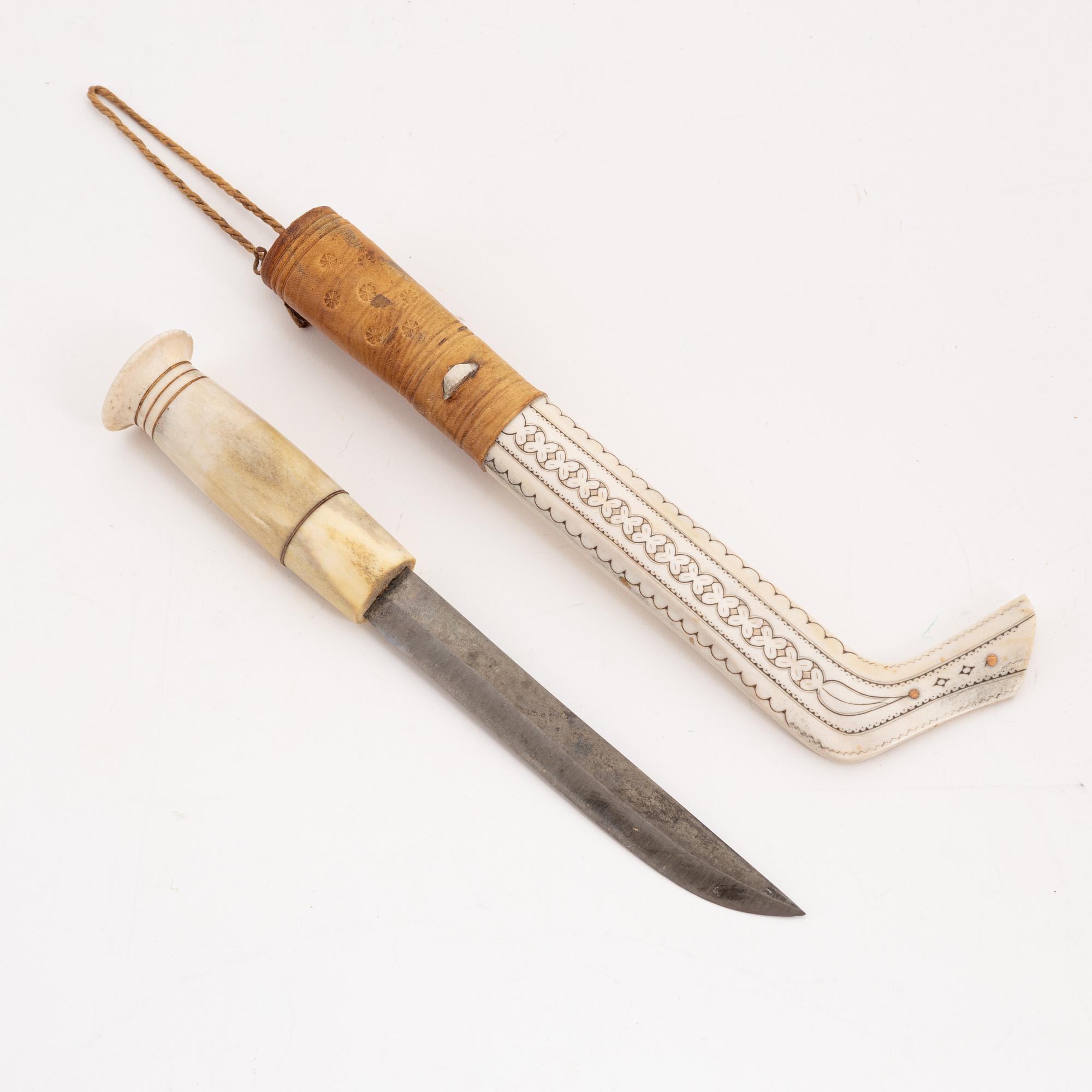 A reindeer horn knife by Thore Sunna, before 1965, signed.