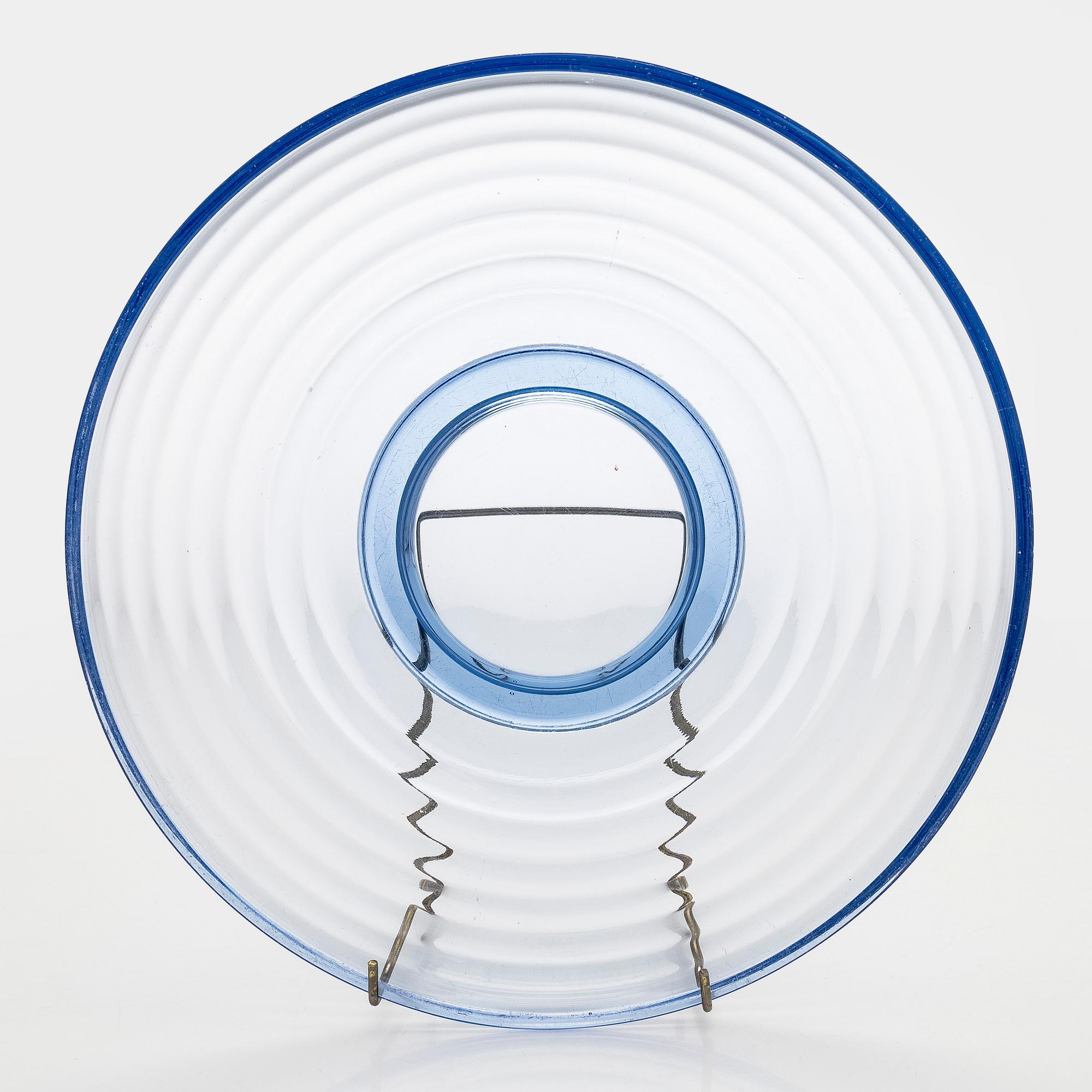 Aino Aalto, A 1930s glass bowl 4135, 'Bölgeblick'  for Karhula Glassworks, Finland.