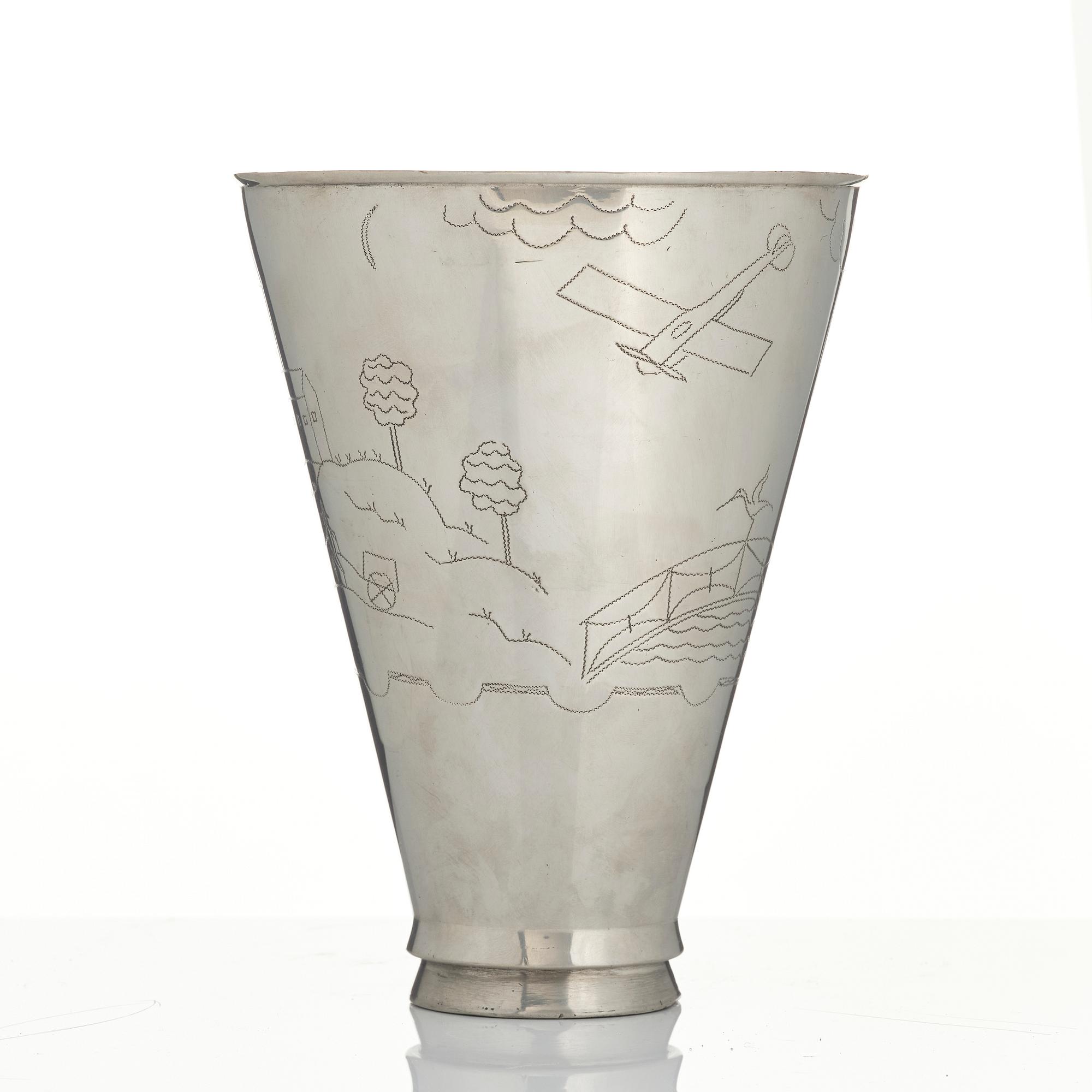 Nils Fougstedt, Vase, Firma Svenskt Tenn, Stockholm, 1925.
