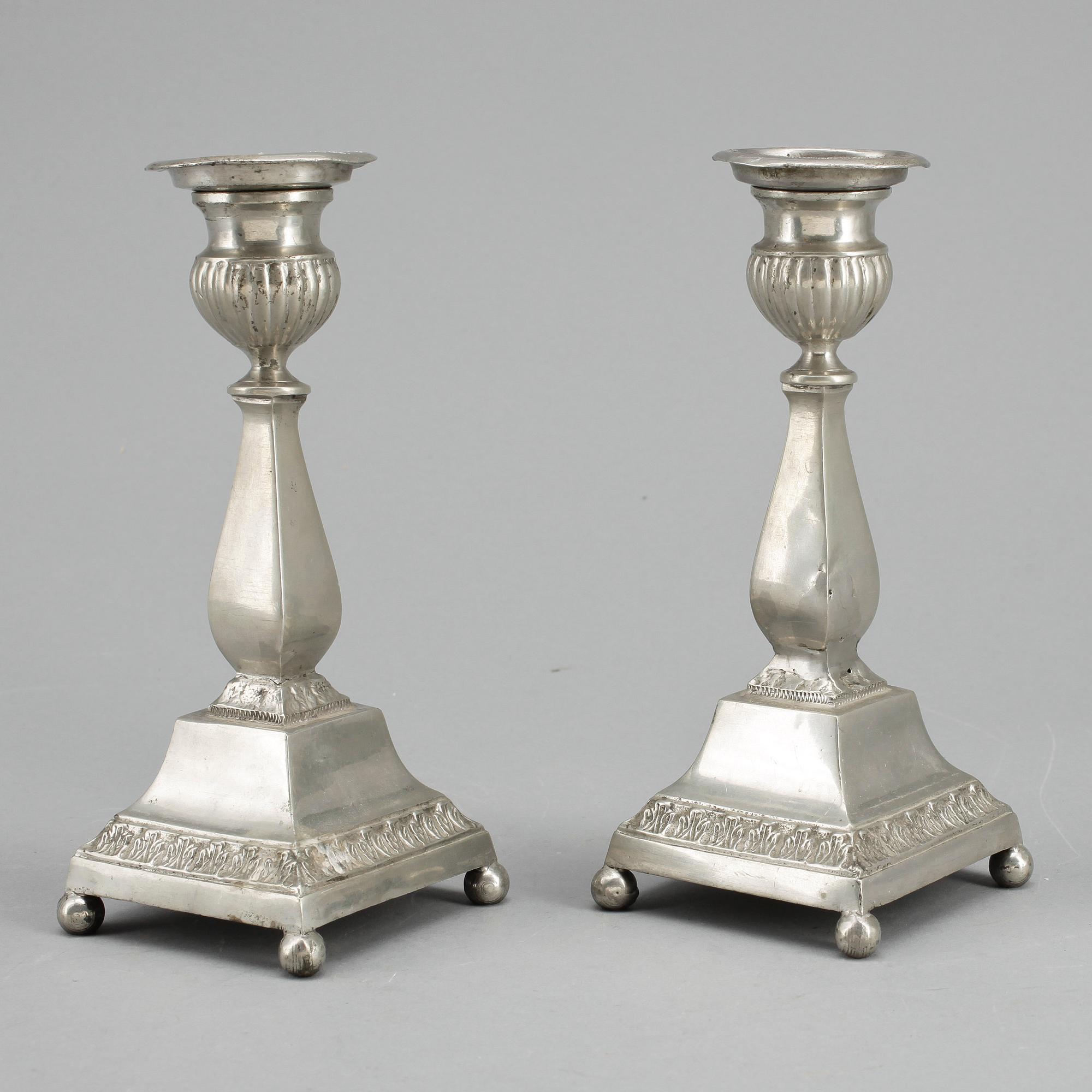 LJUSSTAKAR, ett par, tenn, Mathias Norling, Jönköping, 1842.