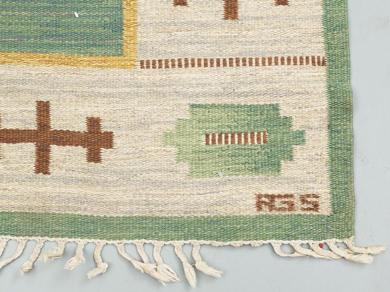 RUG. Flat-weave (Rölakan). Signed AGS (Anna-Greta Sjöquist). Sweden around the middle of the 20th century.