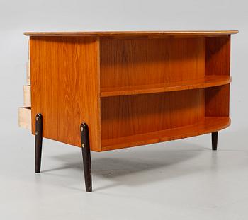SKRIVBORD, 1900-talets mitt/andra hälft.