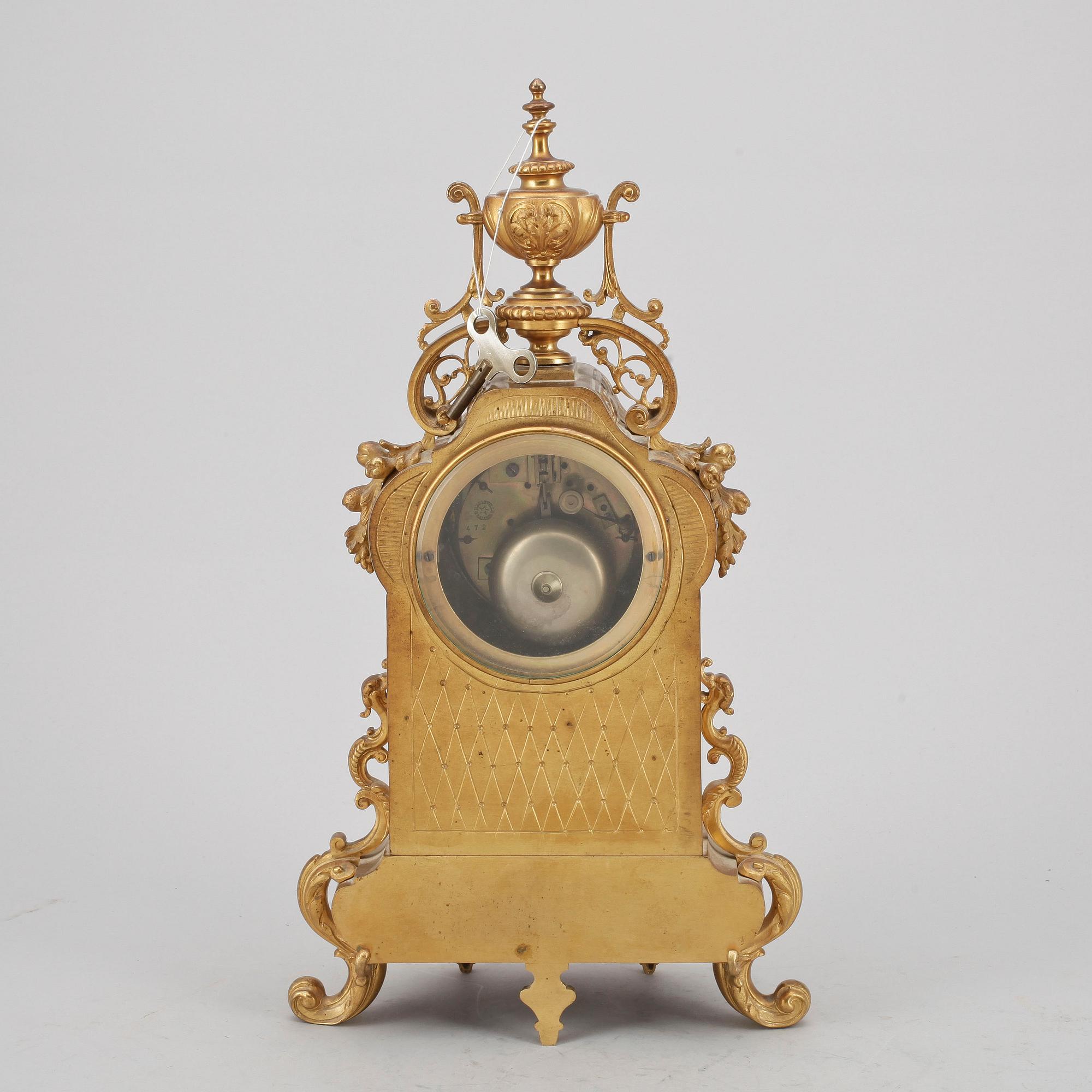 BORDSPENDYL, 1800-talets slut.