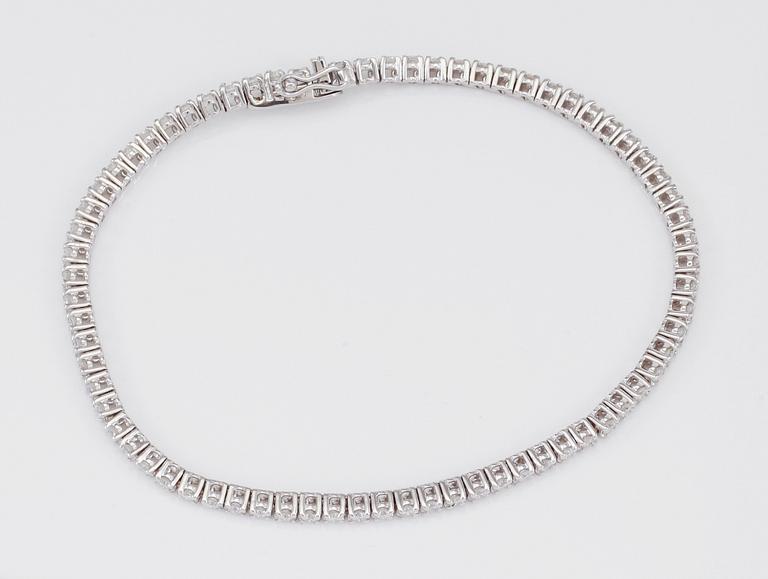 ARMBAND, briljantslipade diamanter totalt ca 2,25 ct.