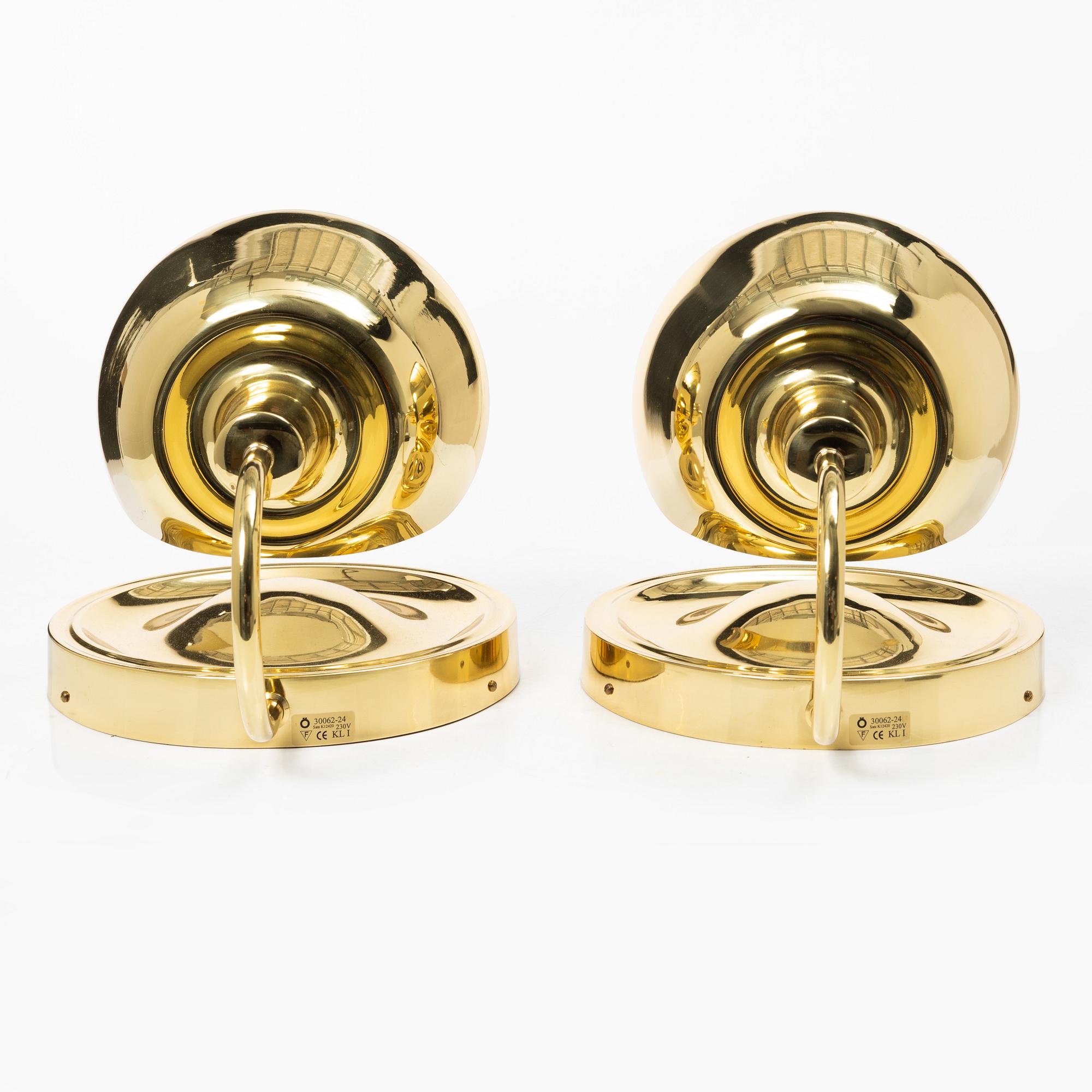 Josef Frank, Wall lamps, a pair, model 2389, Svenskt Tenn.