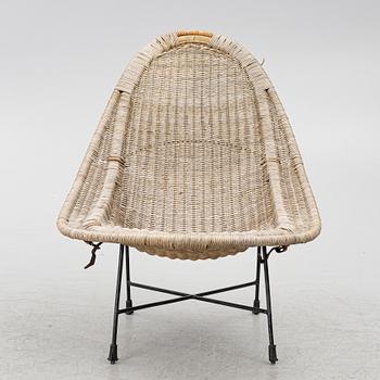 Kerstin Hörlin-Holmquist, An armchair, "Stora Kraal", designed for Nordiska Kompaniet's Triva series in 1952.