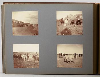 FOTOALBUM,   MEDELHAVSKRYSSNING 1905-06 MED KORVETTEN FREJA.