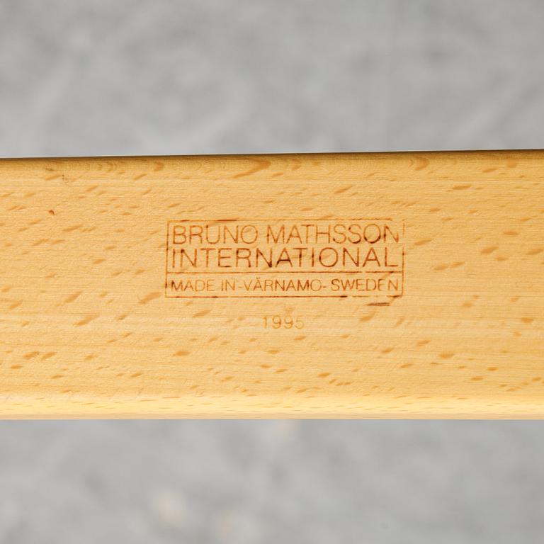 Bruno Mathsson, a pair of 'Mina' beech easy chairs, Bruno Mathsson International, Värnamo, 1995-96.