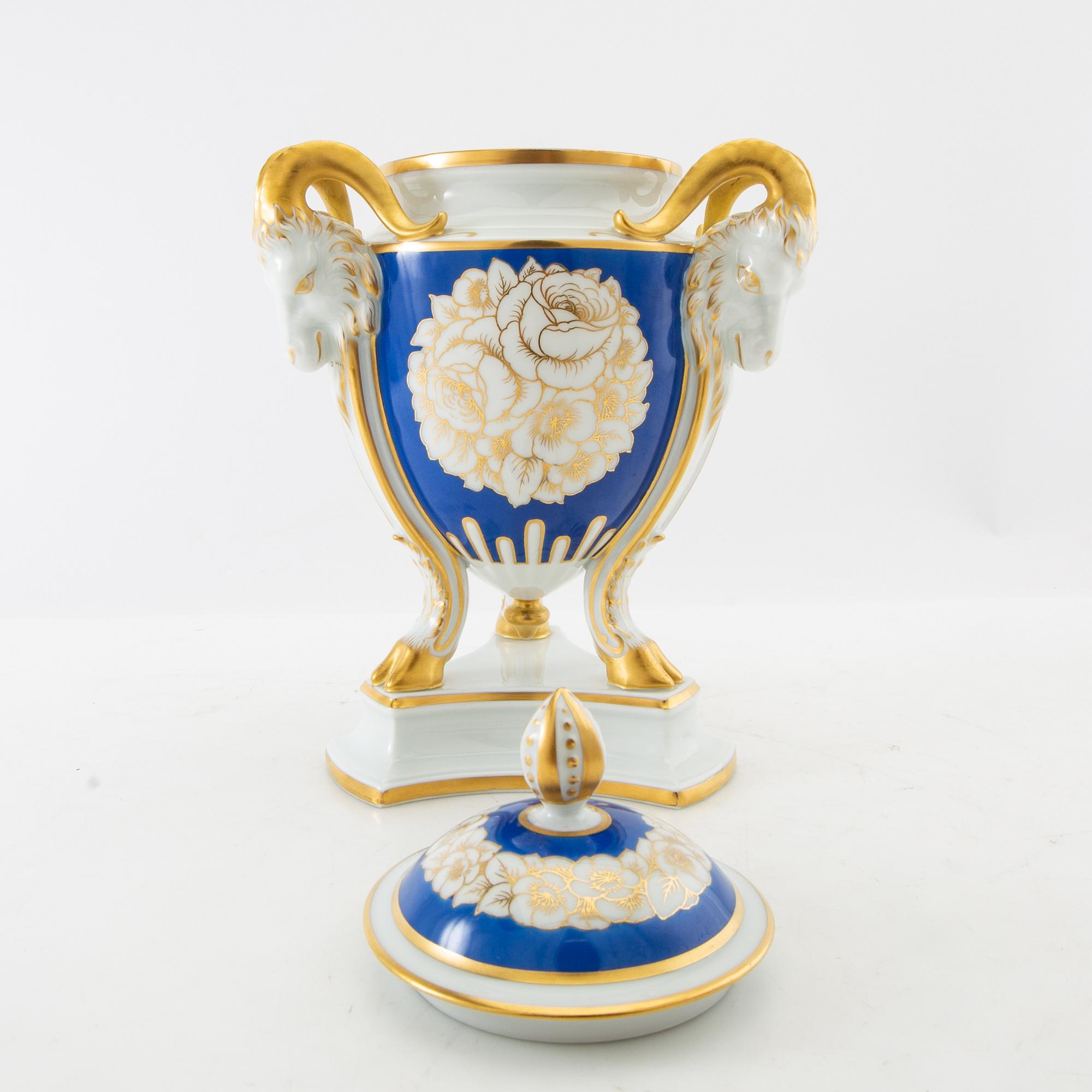 Urn with lid Empire style Rosenthal mid-20th century porcelain.