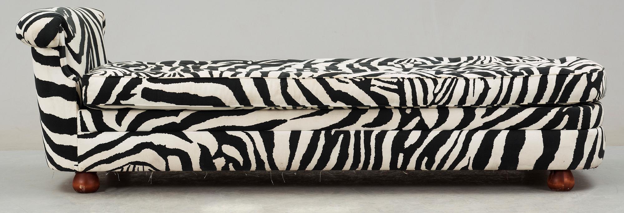 DAGBÄDD, Josef Frank, Firma Svenskt Tenn, modell Couch 775.