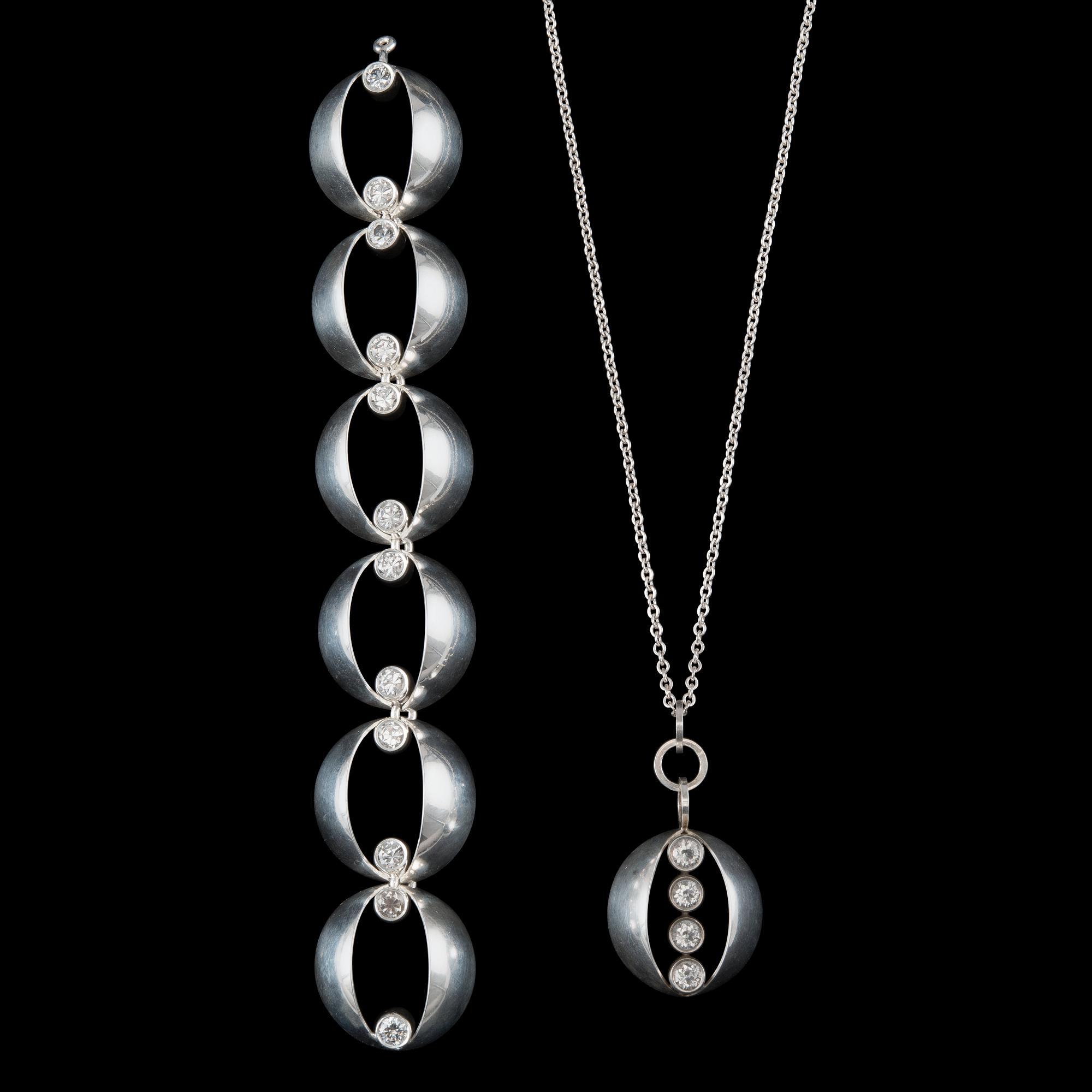 Elis Kauppi, HÄNGSMYCKE OCH ARMBAND, silver och bergskristaller, Kupittaan Kulta, 1960-tal. Vikt 55 g.
