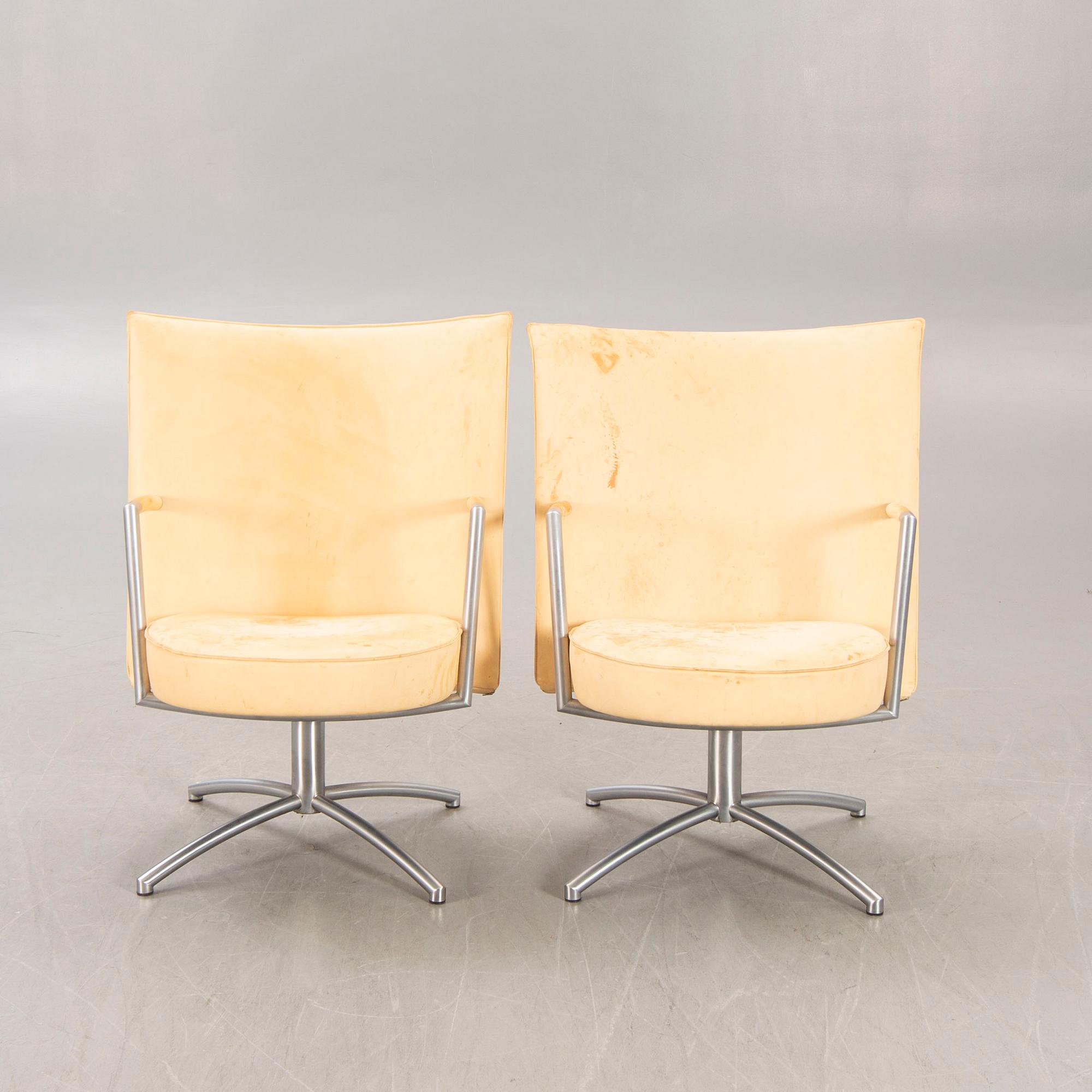 A pair of "Partner / EJ-70" swivel chairs by Johannes Foersom & Peter Hiort-Lorenzen for Erik Jorgensen Denmark 2000s.