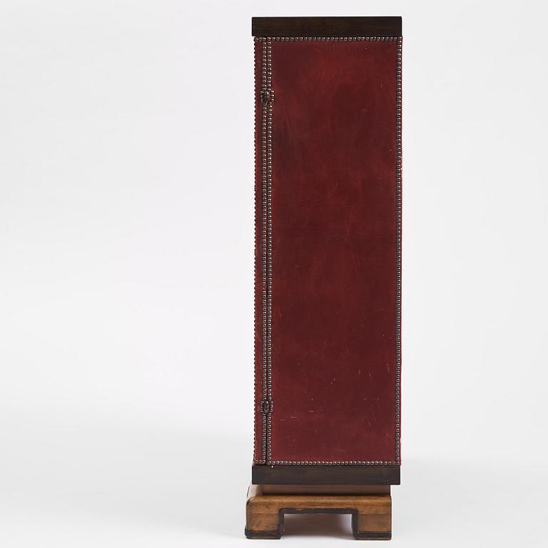 Otto Schulz, a cabinet, Boet, Gothenburg, 1920s-30s.