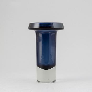 Kaj Franck, a 'KF 260' glass vase from Nuutajärvi Notsjö, Finland -63.