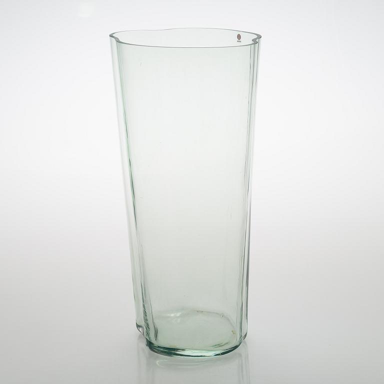 Alvar Aalto, vas,  signerad Alvar Aalto 100 1998 Iittala 1528/1998.