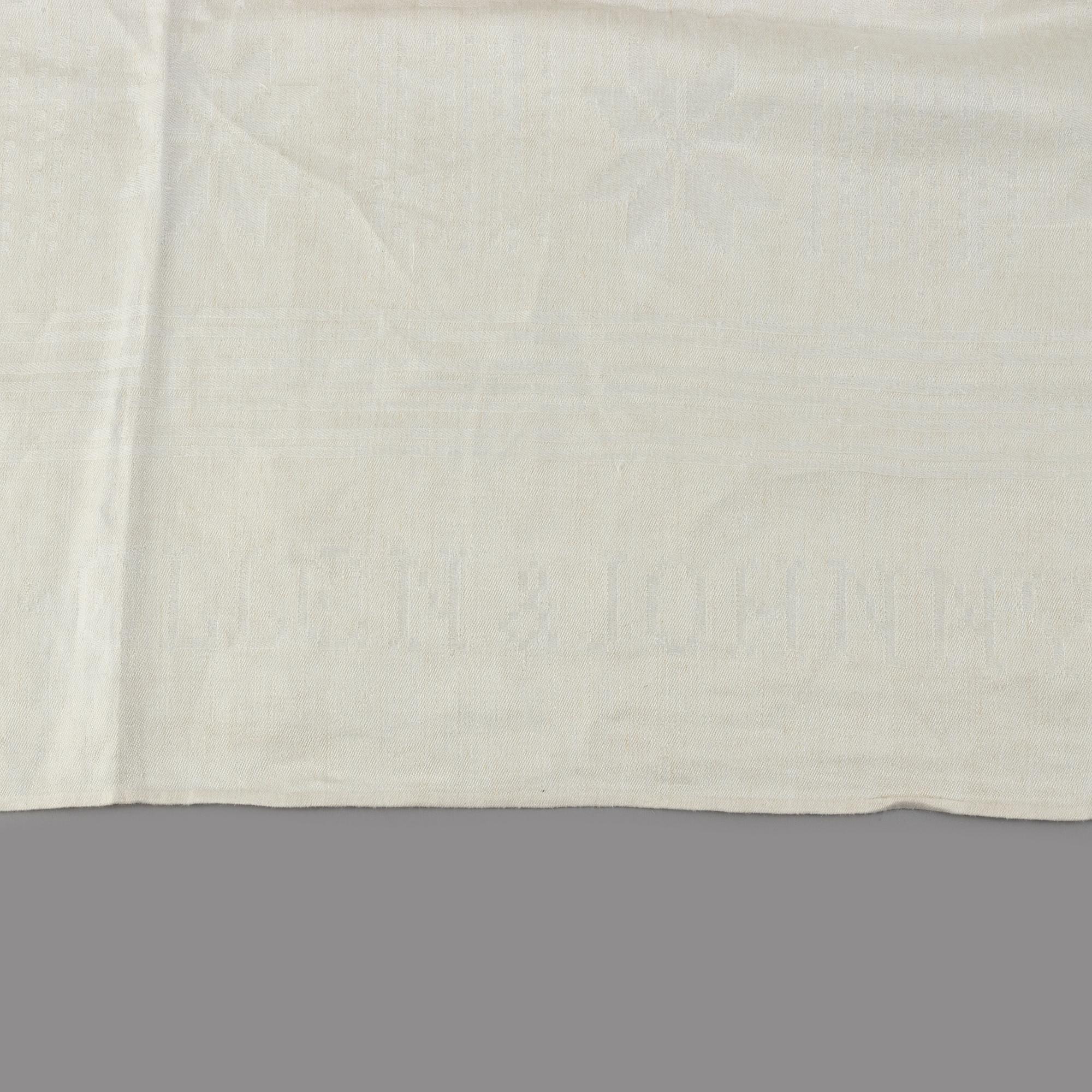 Augusta Skårman, duk, linnedamast, ca 244,5 x 155,5 cm, Gotland.