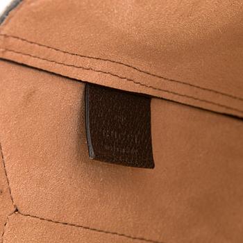 Gucci, a 'GG Supreme Ophidia Soft Large Tote' bag.