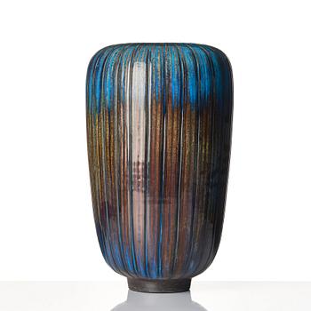Wilhelm Kåge, a grand "Farsta" stoneware vase, Gustavsberg Studio, Sweden 1950s.