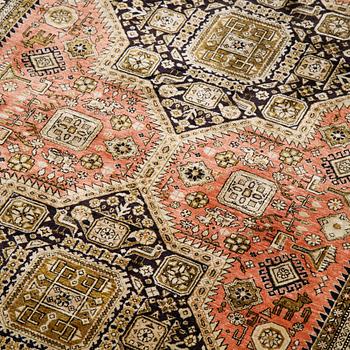 A rug, an old silk Qum, ca 158 x 104,5 cm (as well as ca 2 cm flat weave at the ends).