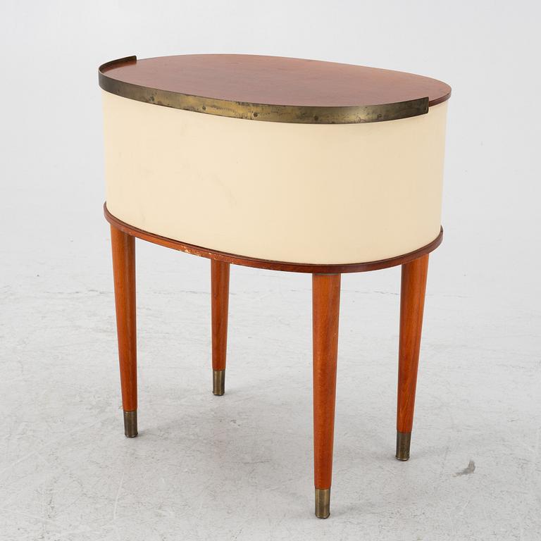 A mid century bedside table, Halvdan Petterssons Möbelfabrik, Tibro, Sweden.