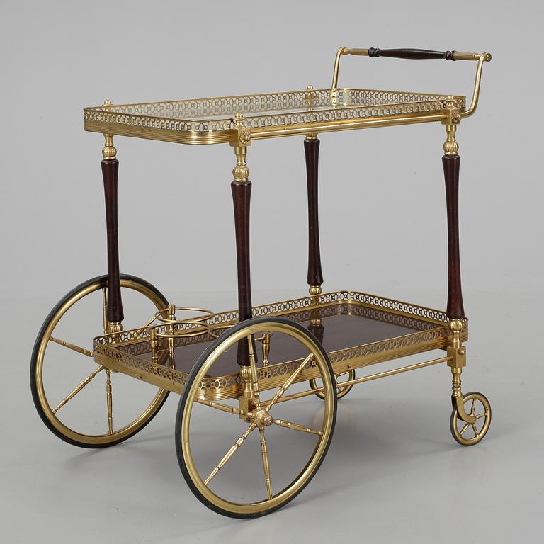 SERVERINGSVAGN, 1900-tal.