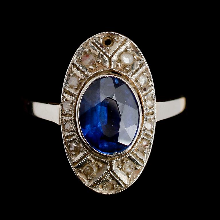 RINGAR, 2 st, 18 och 23 k, med blå och vita stenar. Total vikt ca 10 g.