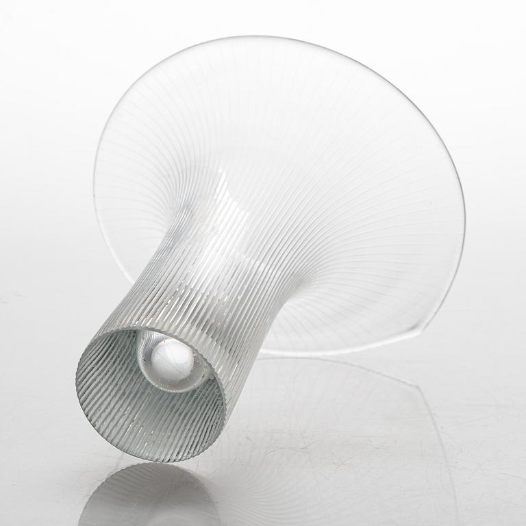 Tapio Wirkkala, A 'Kantarelli' glass vase, signed Tapio Wirkkala Iittala -55.