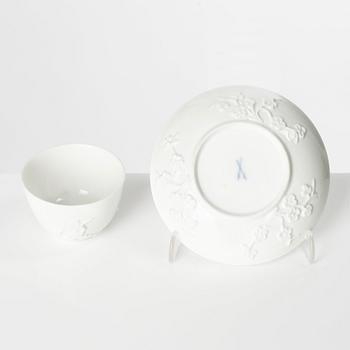 A blanc de Chine cup with saucer, Meissen, 18th century.