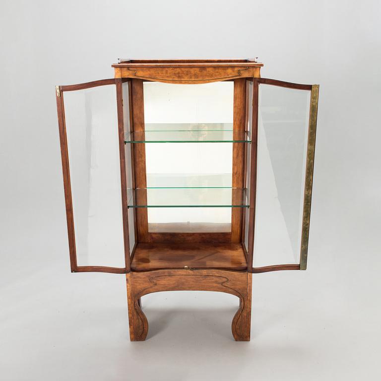 An Art nouveau display cabinet, France early 20th century.