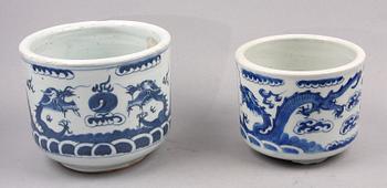 YTTERFODER, 2 st, porslin, Kina, 1800-tal.
