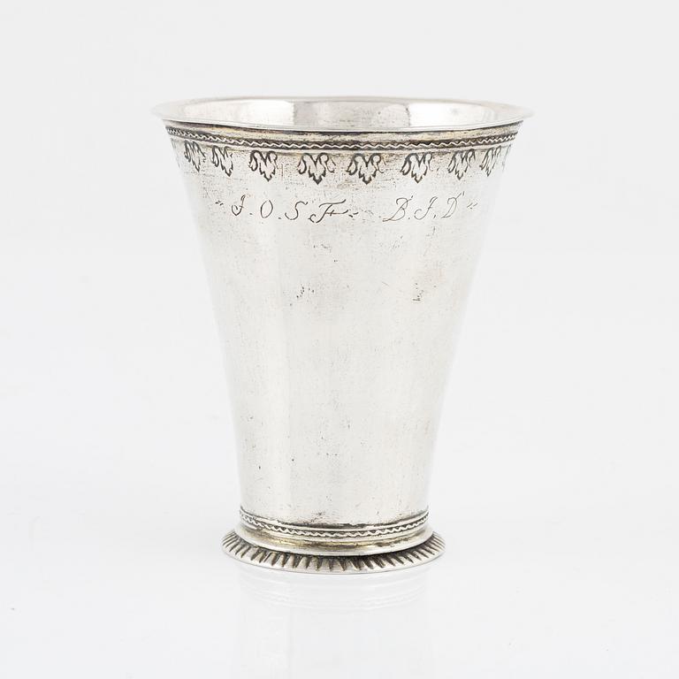 Bägare, silver, Samuel Nourin, Nyköping, före 1753.