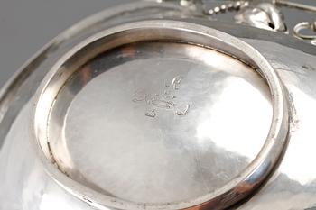 Georg Jensen, skålfat,  "Magnolia/Blossom", Köpenhamn, 1918,
