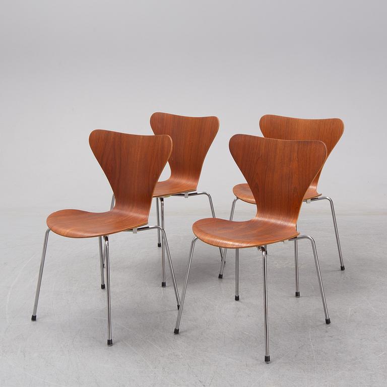 Arne Jacobsen, stolar, 4 st, "Sjuan", Fritz Hansen, Danmark.