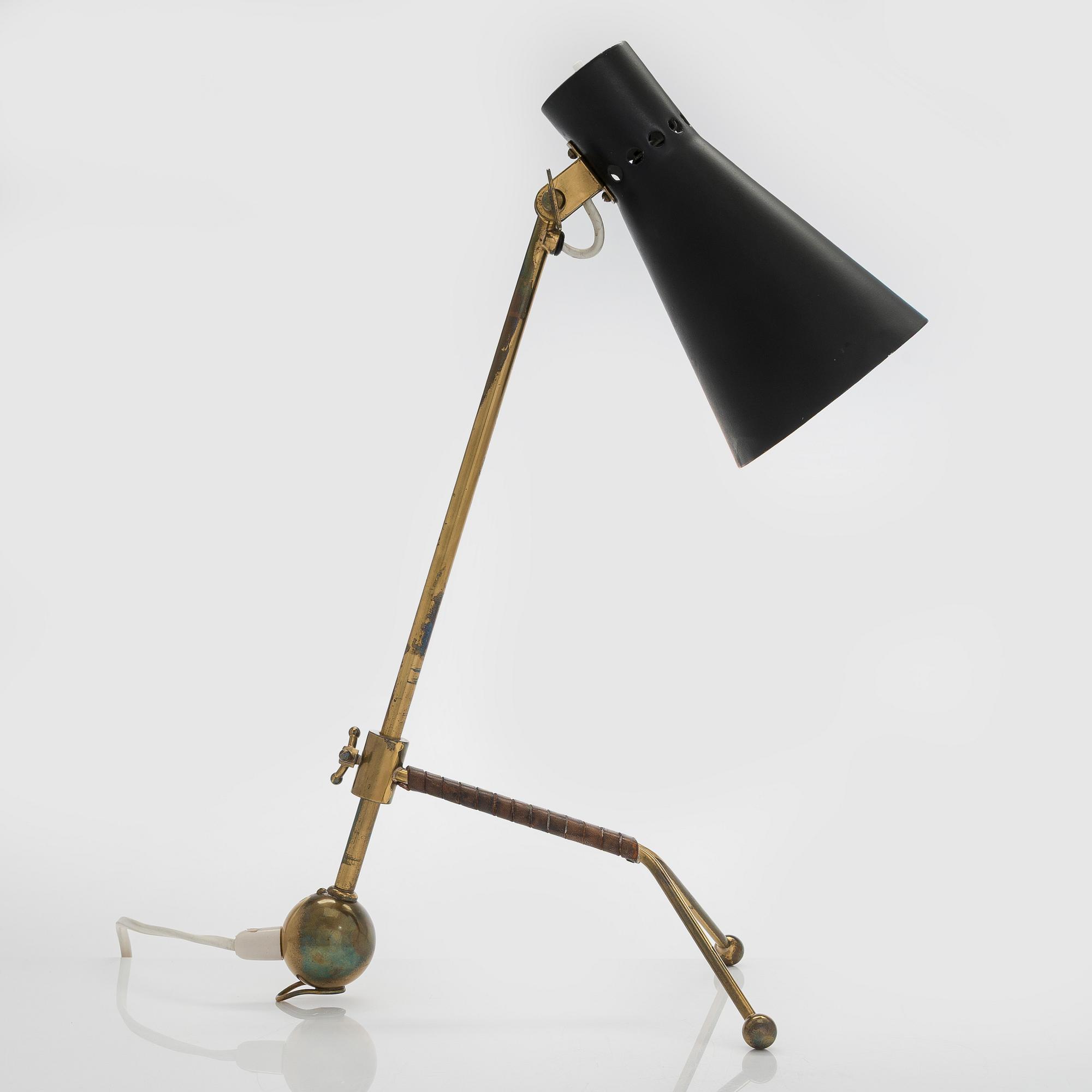 Tapio Wirkkala, bordslampa, modell K11-16 för Idman 1900-talets mitt.