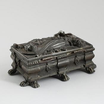 SKRIN, bronserad metall, 1800-talets andra hälft.