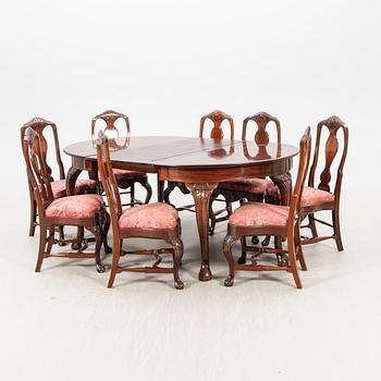 A mahogany 17 pcs Chippendale dining set first half of the 20th century.