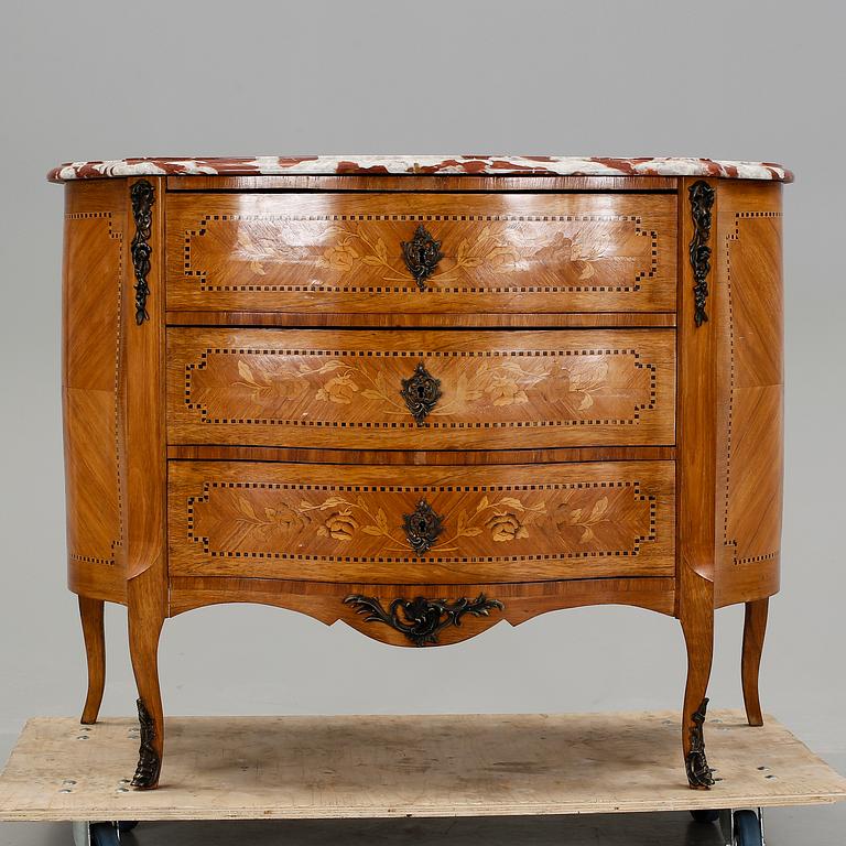 BYRÅ, Louis XV-stil, 1900-tal.