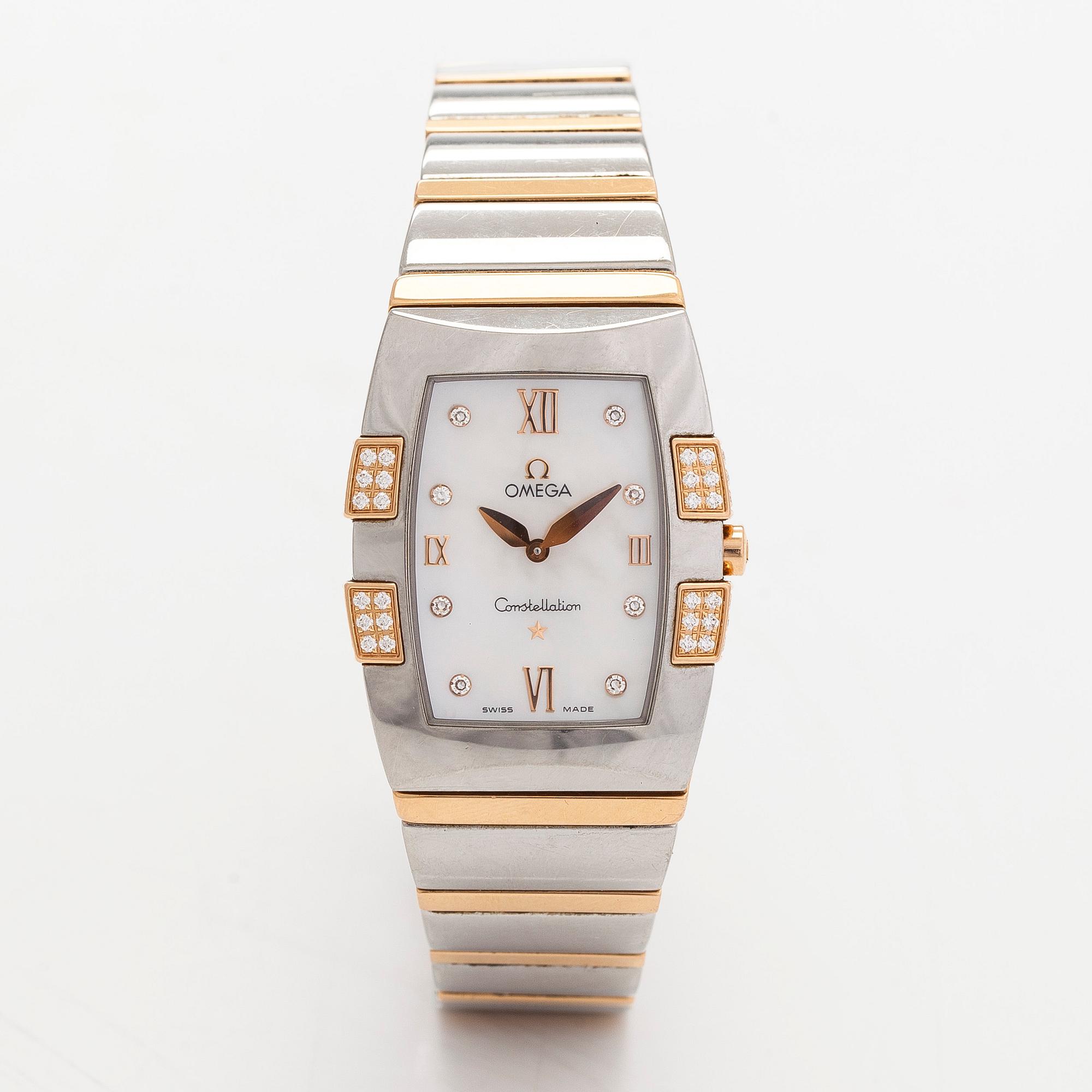 Omega, Quadrella, "Diamond-set mother-of-pearl dial", rannekello, 25 x 32,5 mm.