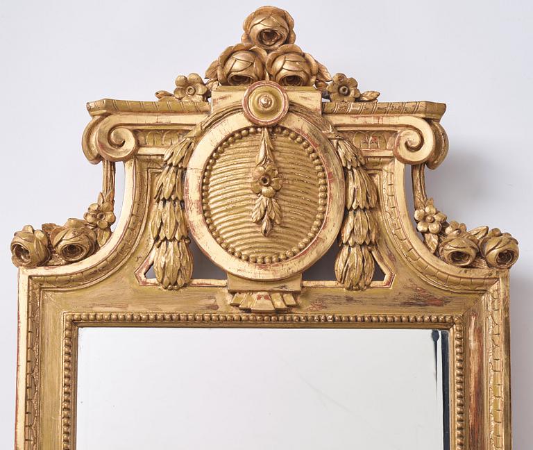 Spegel, av Johan Åkerblad (mästare i Stockholm 1758-1799), signerad, Gustaviansk.