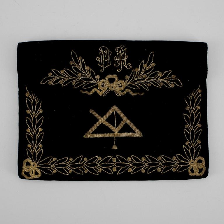 VÄSKA / ETUI, svart sammet, 1900-talets första kvartal.