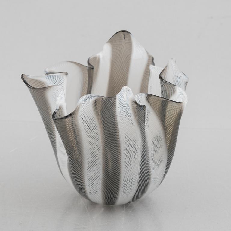 Fulvio Bianconi & Paolo Venini, a glass bowl, 'Fazzoletto', Venini, Murano, Italy.