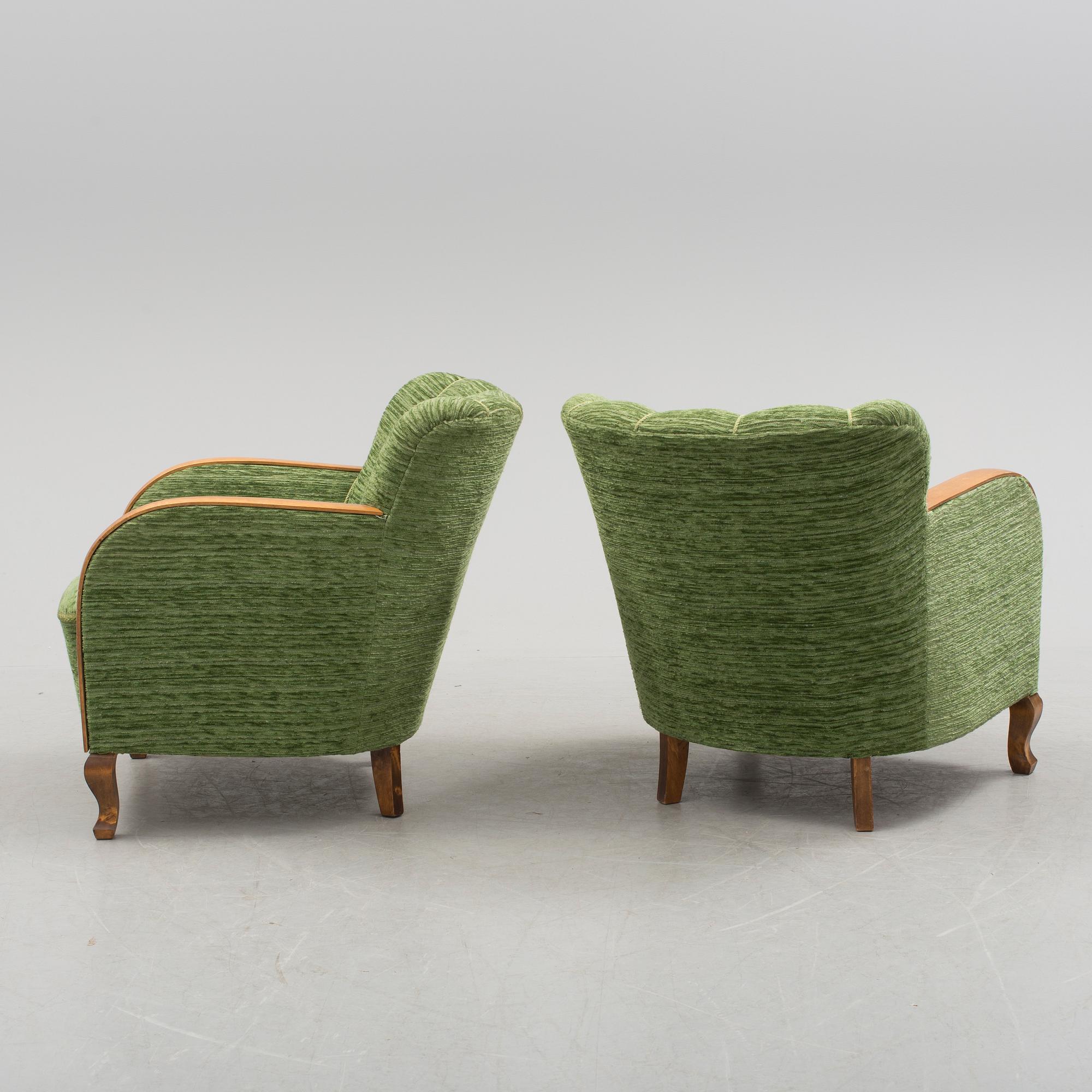 A pair of 1930´s art deco armchairs.