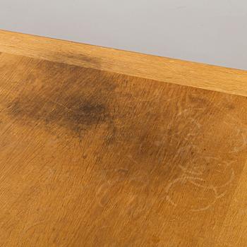 A CARL MALMSTEN DINING TABLE and CHAIRS, 7 parts.