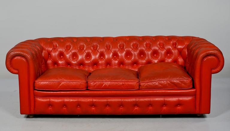 SOFFA, Chesterfieldmodell,  England, 1900-talets andra hälft.