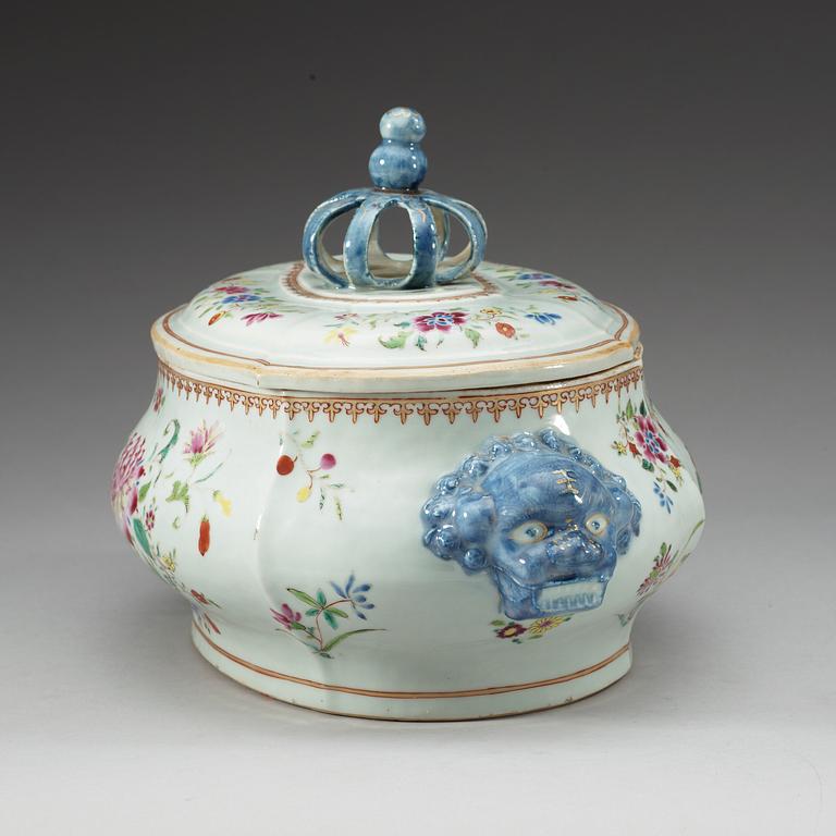 TERRIN med LOCK, kompaniporslin. Qing dynastin, Qianlong (1736-95).